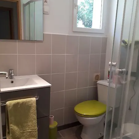 Petite Maison En Pierre Dom wakacyjny *